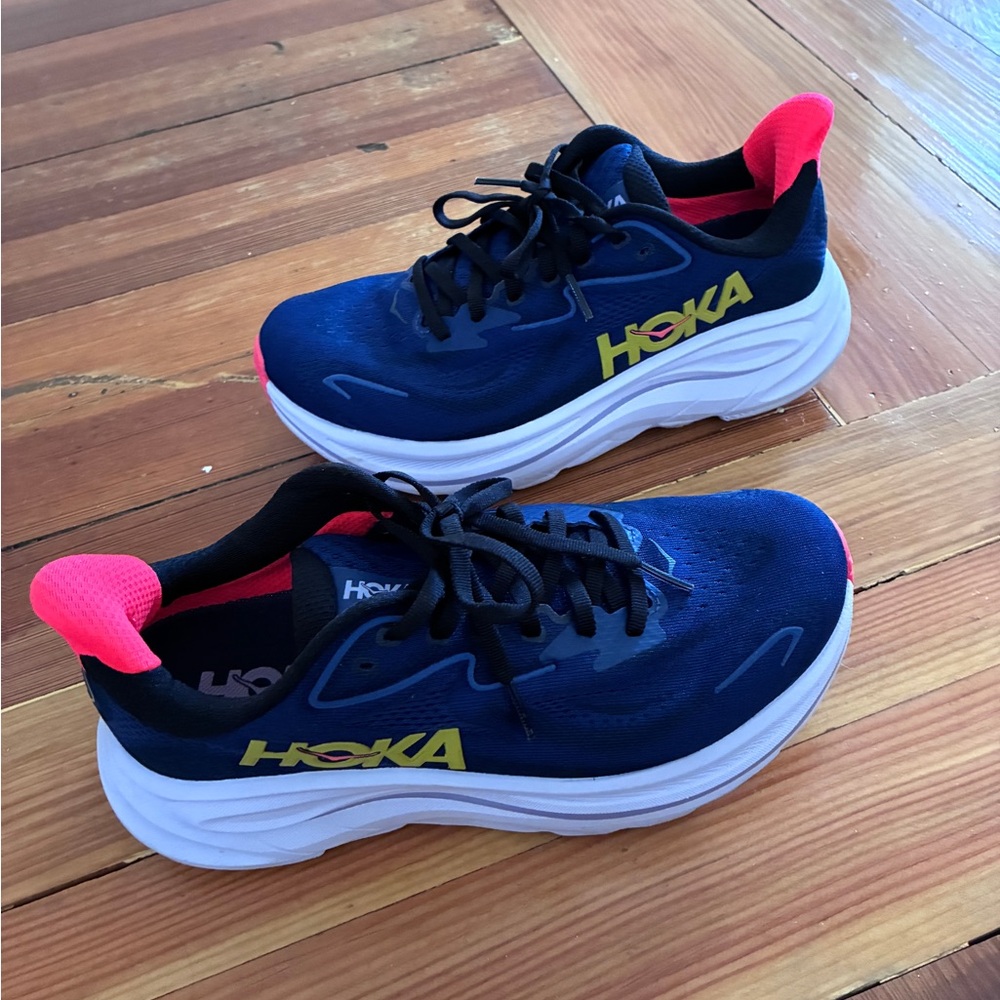 Women’s Clifton10. Running shoes